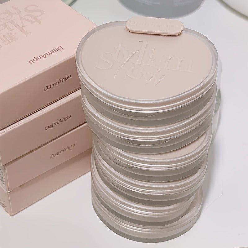The Facial Honey Powder Blush Has A Light Cream Texture That Is Not Dry. It Is Fresh And Long-lasting, Sweet And Natural. The Nude Color Contains Plant-based Squalane