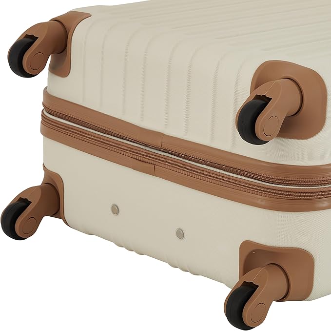 Travelers Club Midtown ハードサイド 4点セット ラゲッジトラベルセット、バニラ