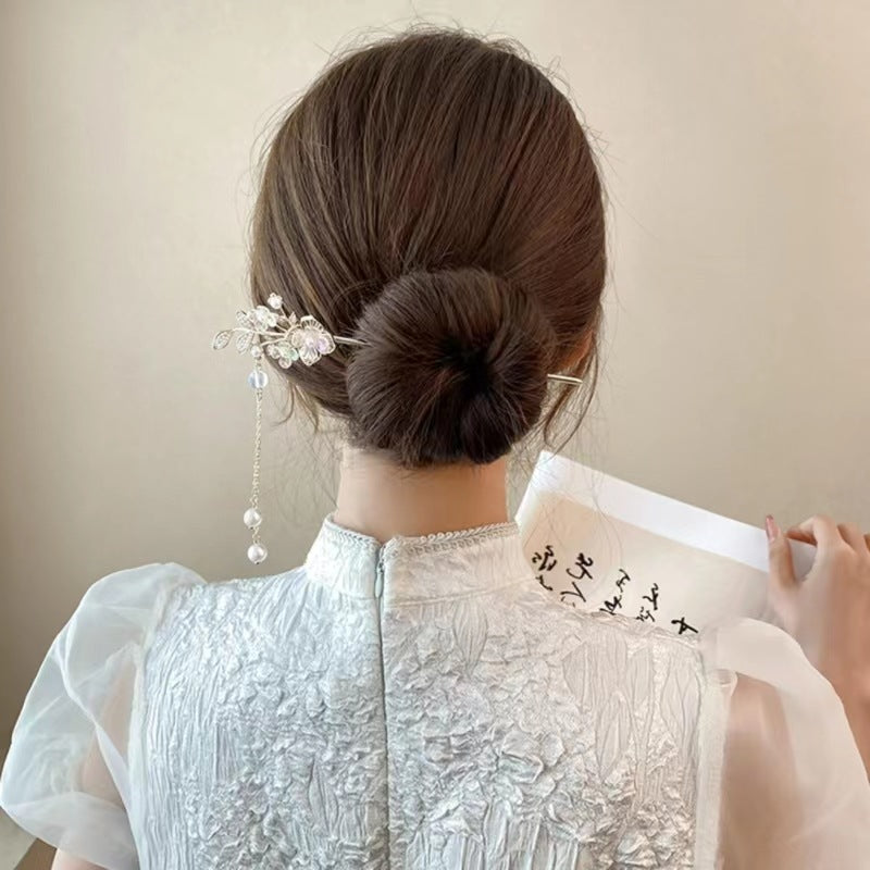 すずらんの花のステップヘアピン、高級感あふれるデザイン