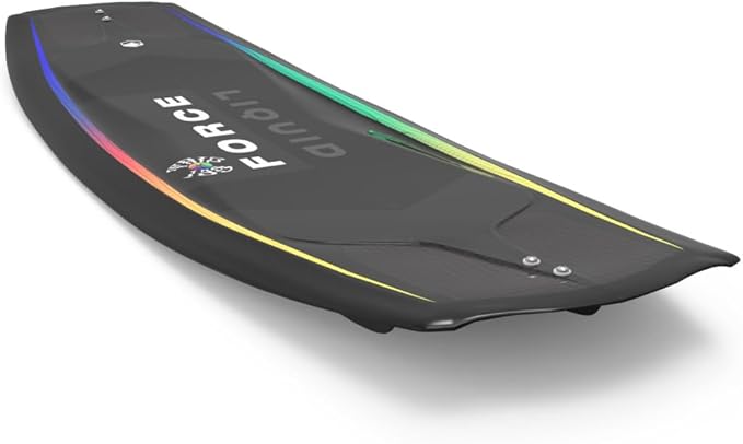 Liquid Force 2024 Trip ウェイクボードとIndex ウェイクボードビンディングのパッケージ