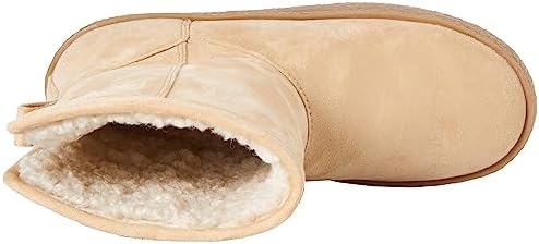 Amazon Essentials Women's Faux Fur Lined Shearling Boots, Pull-On Design