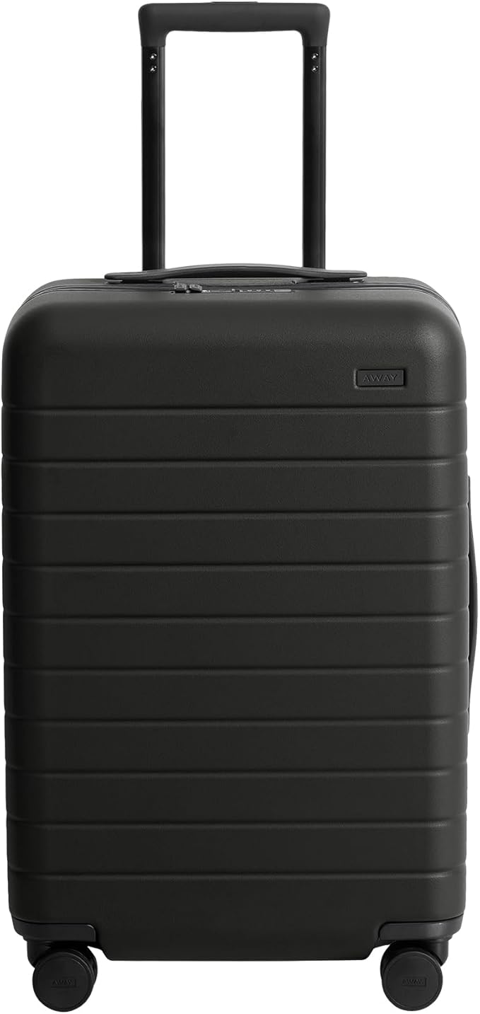 Away Bigger Carry-On Luggage、軽量ハードサイド大型スーツケース、スピナーホイール、TSAロック、航空会社承認済み、ジェットブラック