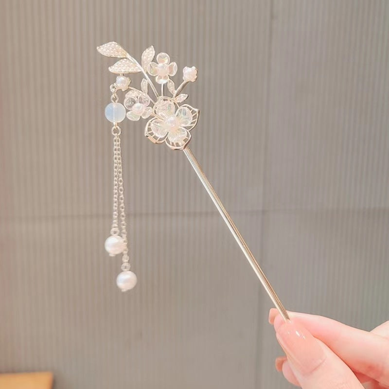 すずらんの花のステップヘアピン、高級感あふれるデザイン