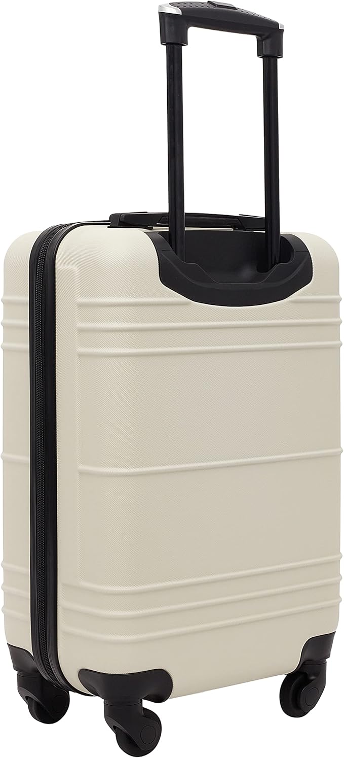 Travelers Club 22インチ リッチモンド スピナー 機内持ち込み手荷物、骨