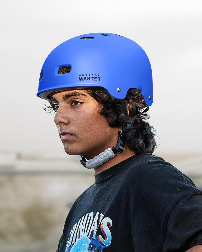 OutdoorMaster スケートボード サイクリング ヘルメット - 取り外し可能なライナー2枚付き 通気性 多用途 スポーツ スクーター ローラースケート インラインスケート ローラーブレード 子供 ユース 大人用