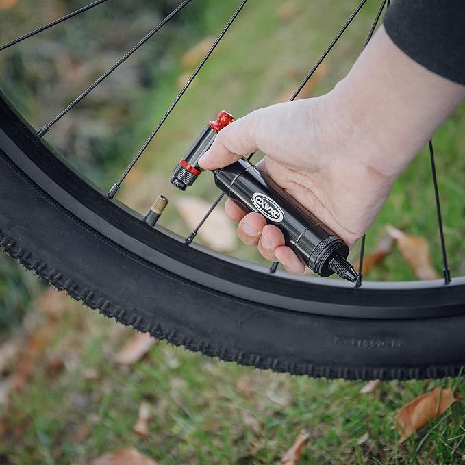 CXWXC CO2 Inflator with 4 x 16g CO2 Cartridges & Tubeless Tire Repair Kit - Presta/Schrader Valve Compatible - Bicycle Tire Pump for Road and Mountain Bikes