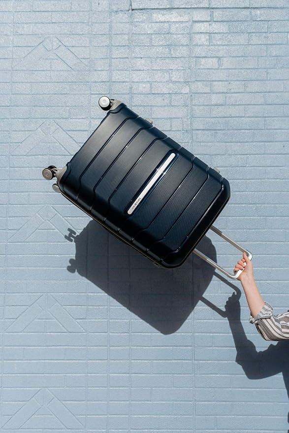 Samsonite Freeform ハードサイド 機内持ち込み手荷物 スピナーホイール付き - ハードシェル スーツケース - TSA承認、航空会社承認 - 拡張可能なハードシェル、軽量旅行用スムーズローリングホイール - ネイビー