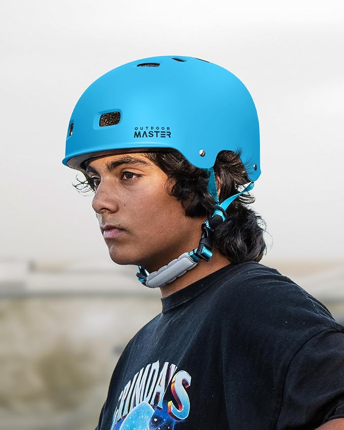 OutdoorMaster スケートボード サイクリング ヘルメット - 取り外し可能なインナー2枚 通気性 多用途 スポーツ スクーター ローラースケート インラインスケート ローラーブレード 子供 ユース 大人用