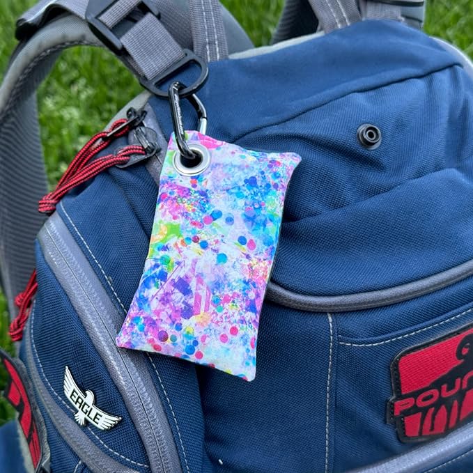HYZER HOUND DISCS Disc Golf Chalk Bag | Dry Your Hands in the Heat of Summer | Attaches to Bag with a Carabiner | Improve Your Hand Grip for Consistency | Essential Disc Golf Accessories | Chalk