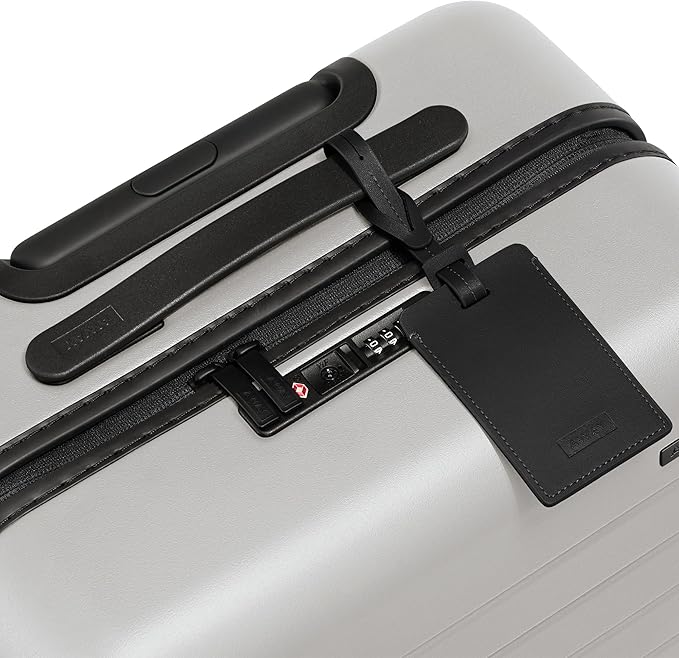Away Bigger Carry-On Luggage、軽量ハードサイド大型スーツケース、スピナーホイール、TSAロック、航空会社承認済み、クラウドグレー