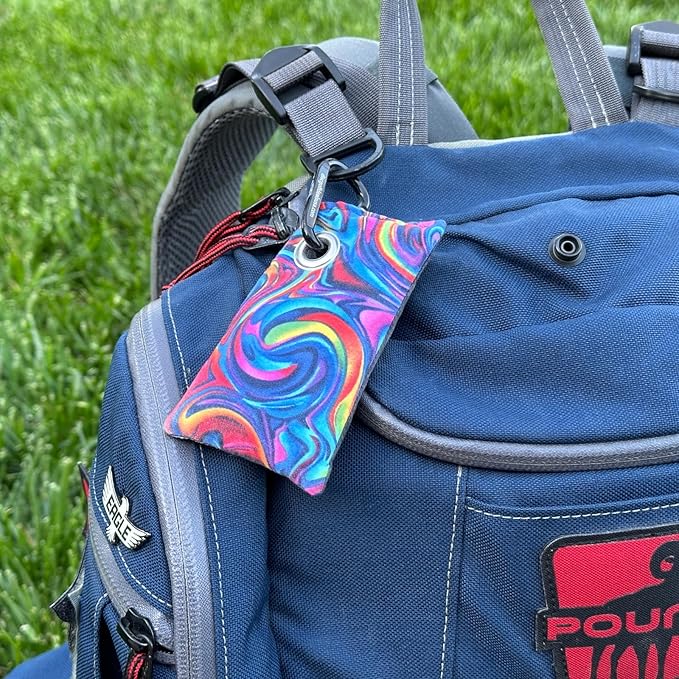 HYZER HOUND DISCS Disc Golf Chalk Bag | Dry Your Hands in the Heat of Summer | Attaches to Bag with a Carabiner | Improve Your Hand Grip for Consistency | Essential Disc Golf Accessories | Chalk