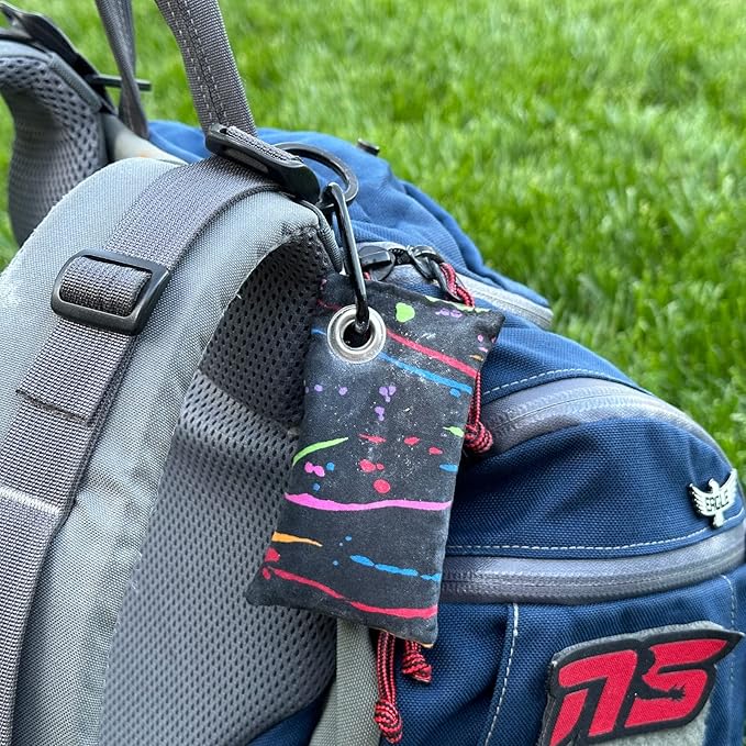 HYZER HOUND DISCS Disc Golf Chalk Bag | Dry Your Hands in the Heat of Summer | Attaches to Bag with a Carabiner | Improve Your Hand Grip for Consistency | Essential Disc Golf Accessories | Chalk