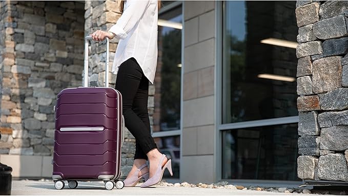 サムソナイト フリーフォーム ラージ スピナー荷物 デュアル360°回転ホイール - TSAロック搭載、航空会社承認済み - 軽量で耐久性のあるポリプロピレン製拡張可能ハードシェル - アメジストパープル