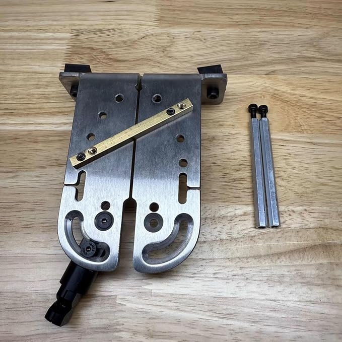Bench Pin Saw Vise, Adjustable Jewelry Making Workbench Clamp for Sawing and Filing, 4.72 x 4.33 x 1.18 in
