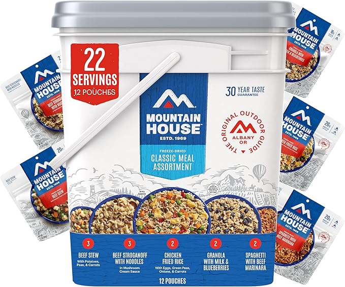 Mountain House 緊急食糧アソートキット、フリーズドライサバイバル食料キット（防災および長期保存用）、保存期間30年