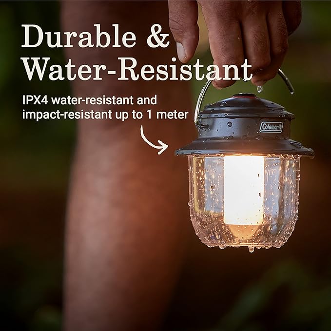 コールマン クラシック充電式800L LEDランタン、耐衝撃・防水ランタン、カラビナハンドル＆充電ポート付き、キャンプ、停電、緊急時などに最適