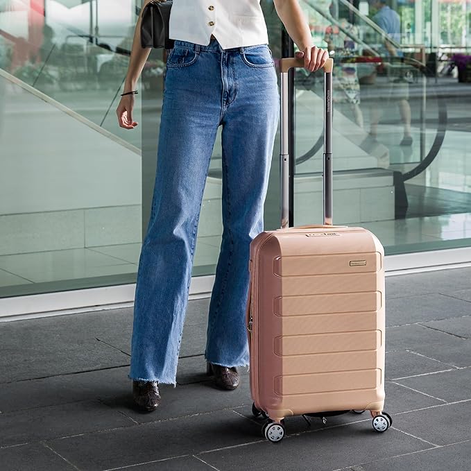 Traveler's Choice Pagosa ハードシェル拡張可能荷物 スピナーホイール付き ラテベージュ 22インチ機内持ち込み