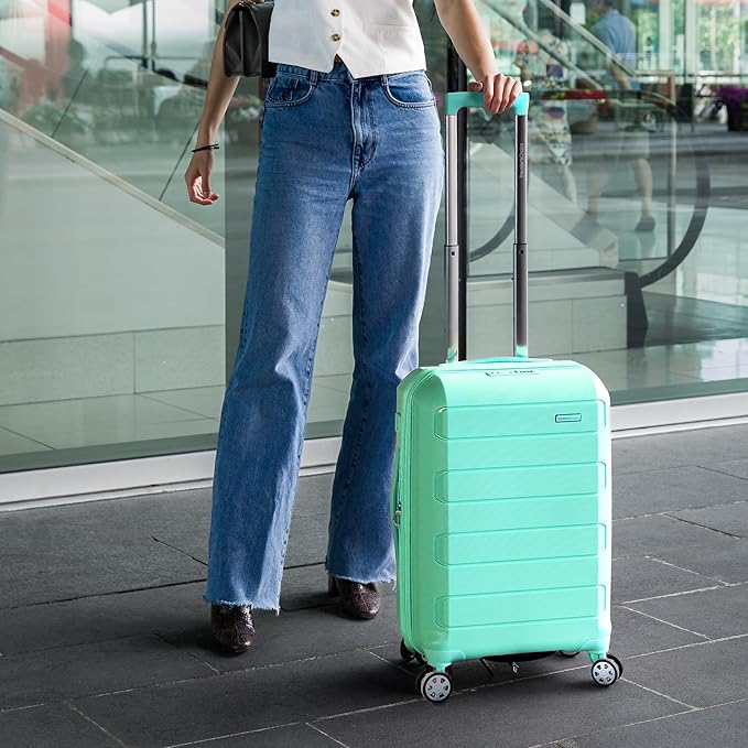 Traveler's Choice Pagosa Hardshell Expandable Luggage with Spinner Wheels, Mint, 22-Inch Carry-on