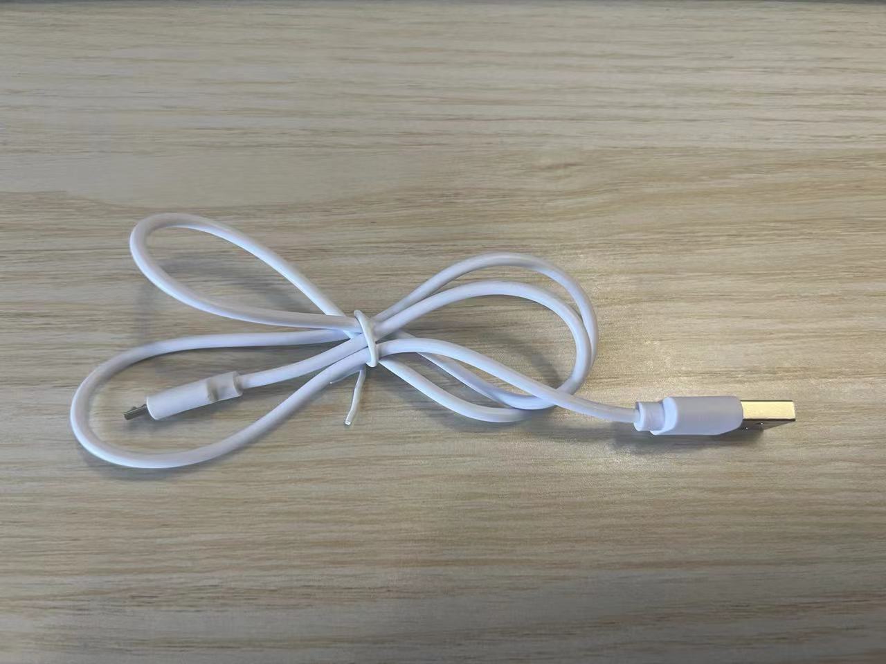 EMS 温熱ネック美顔器 首元ケア 引き締め 小顔 微電流 しわ取り