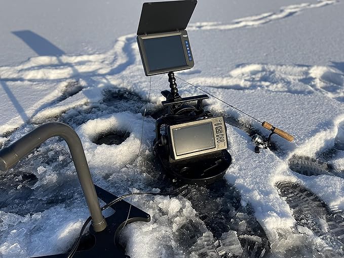 Aqua-Vu AV822 HD Underwater Camera, 8" HD Display, 1080p, 60ft Cable, Waterproof, Real-Time Video & Recording for Ice & Boat Fishing