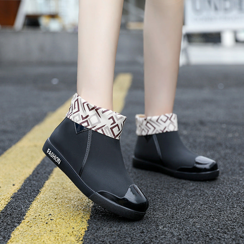 Fashionable Short Waterproof Rain Boots for Ladies