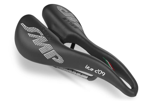 Selle SMP Lite 209 Saddle with Carbon Rails (Black)