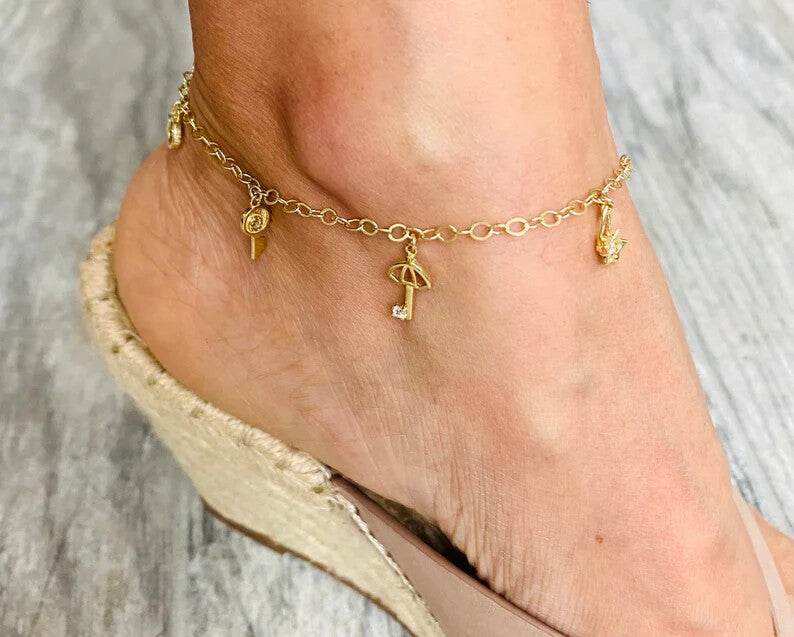 14K Solid Yellow Gold Anklet Bracelet  10" Long  -  7 Charms - AB770